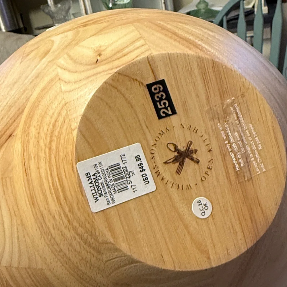 Williams Sonoma wooden bowl NEW - Picture 2 of 3